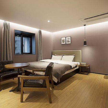 Brown Dot Hotel ČČchangwon Exteriér fotografie