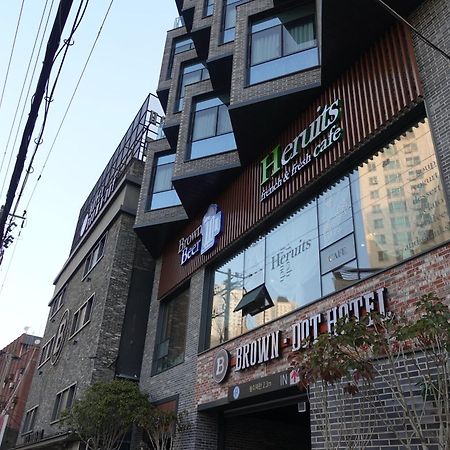 Brown Dot Hotel ČČchangwon Exteriér fotografie