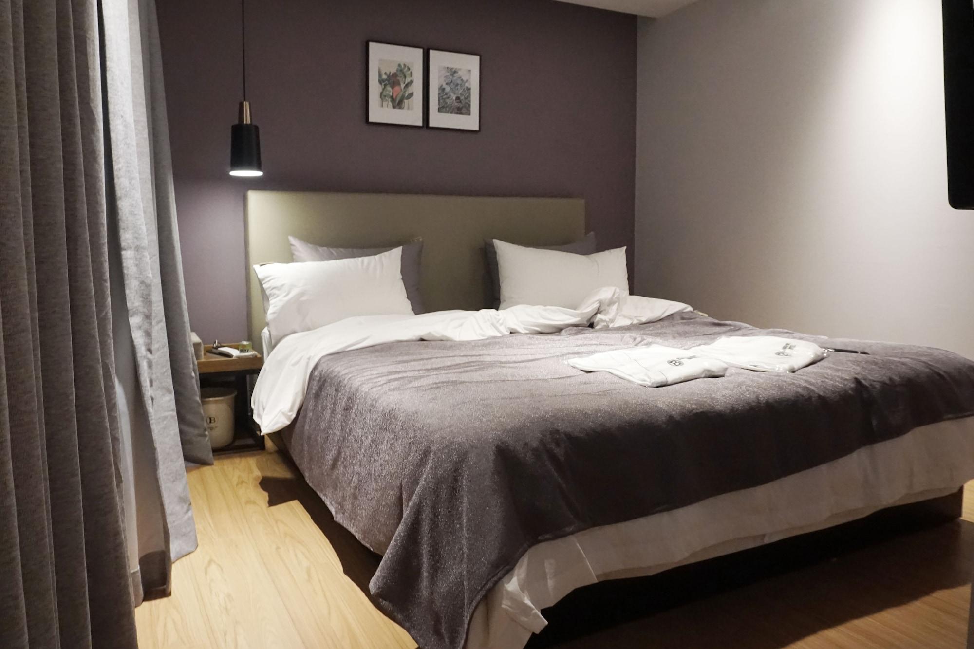 Brown Dot Hotel ČČchangwon Exteriér fotografie