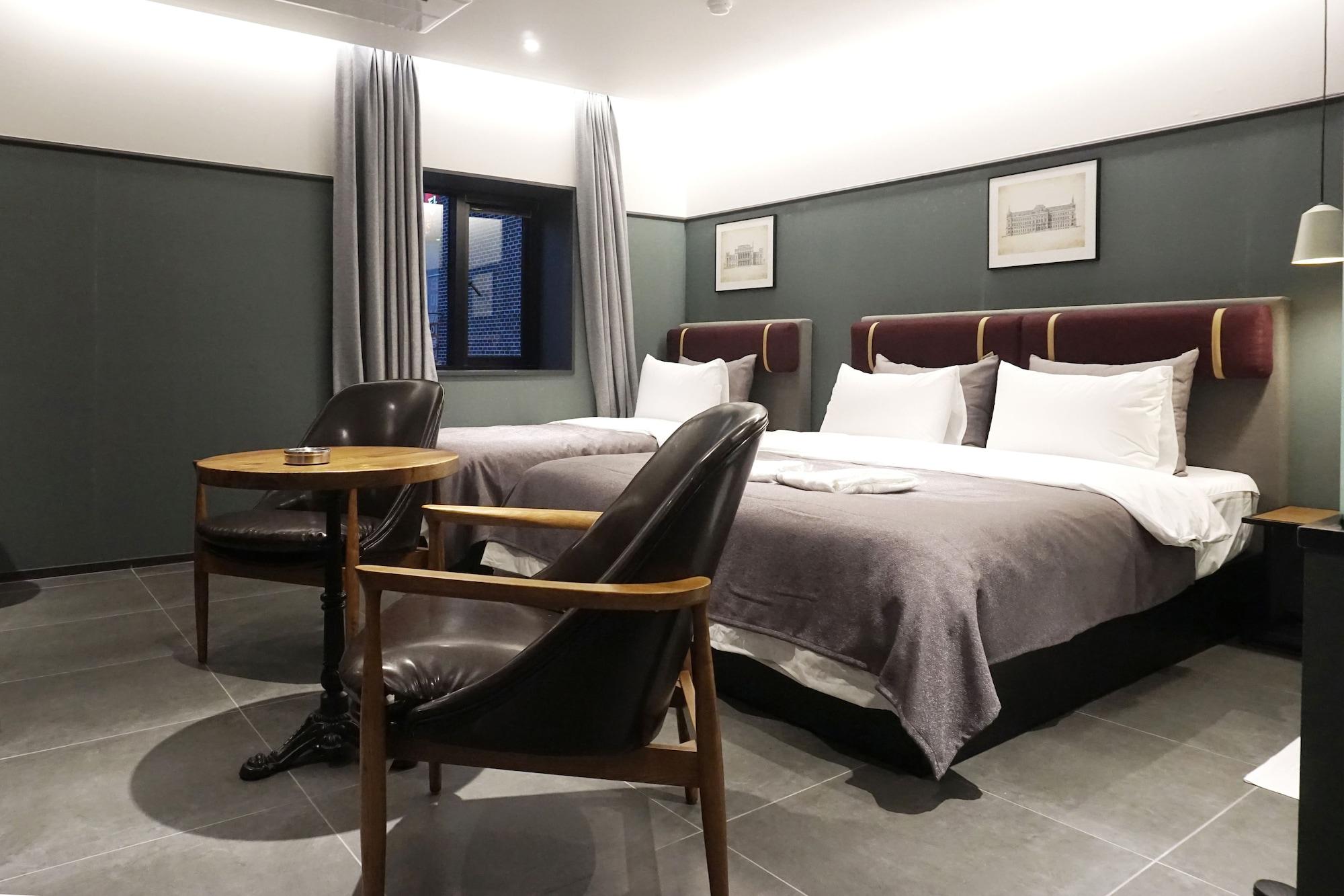 Brown Dot Hotel ČČchangwon Exteriér fotografie