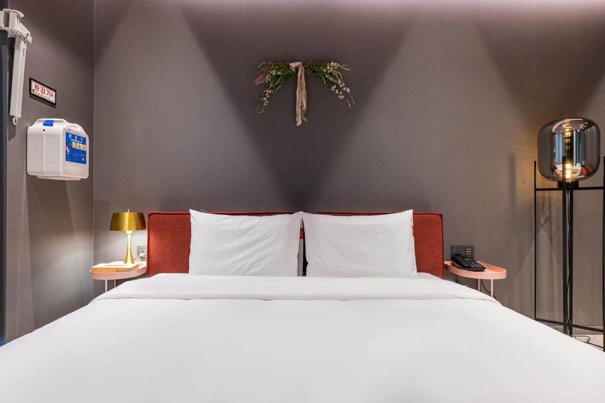 Brown Dot Hotel ČČchangwon Exteriér fotografie