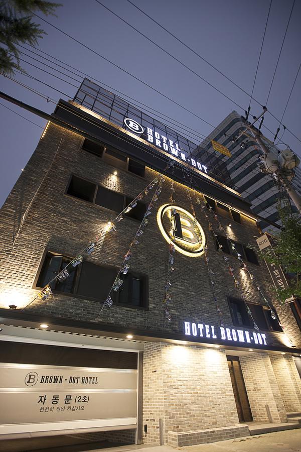 Brown Dot Hotel ČČchangwon Exteriér fotografie